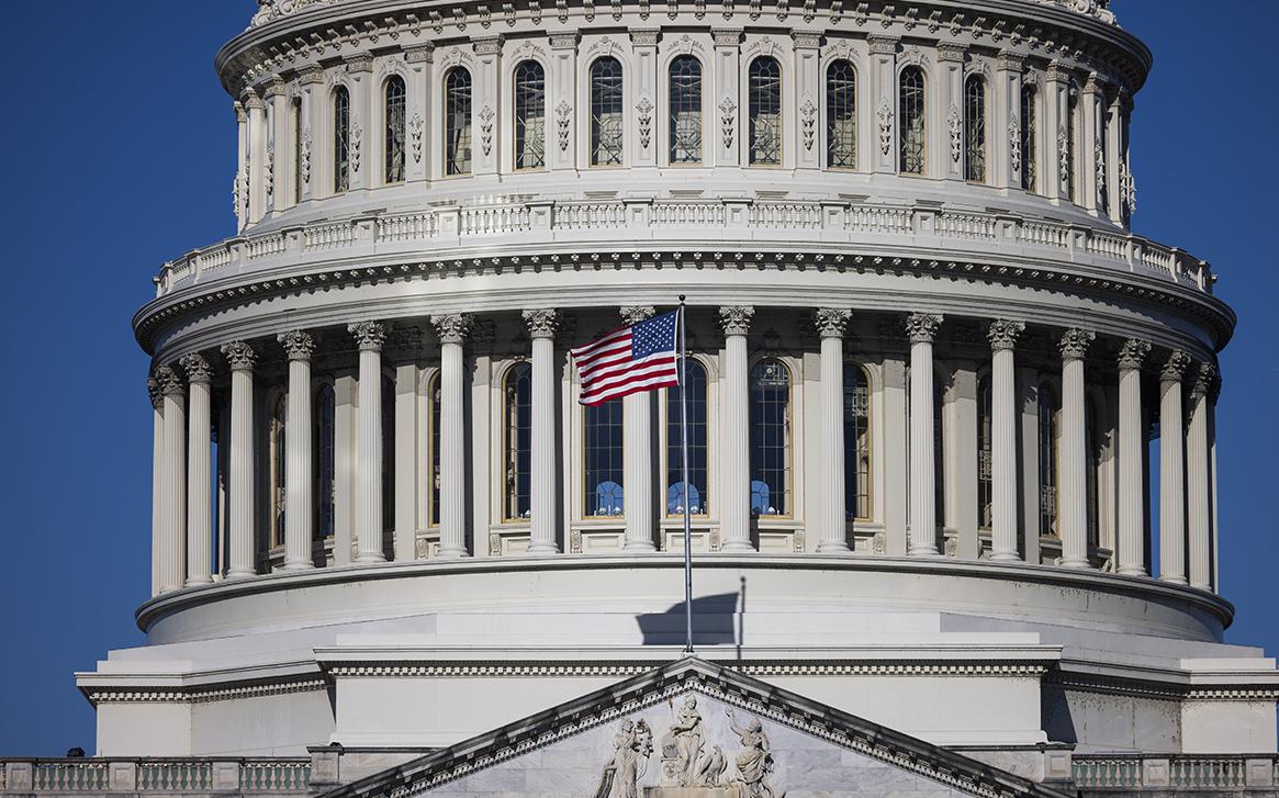 Конгресс США одобрил временный бюджет, завершающий рекордный шатдаун