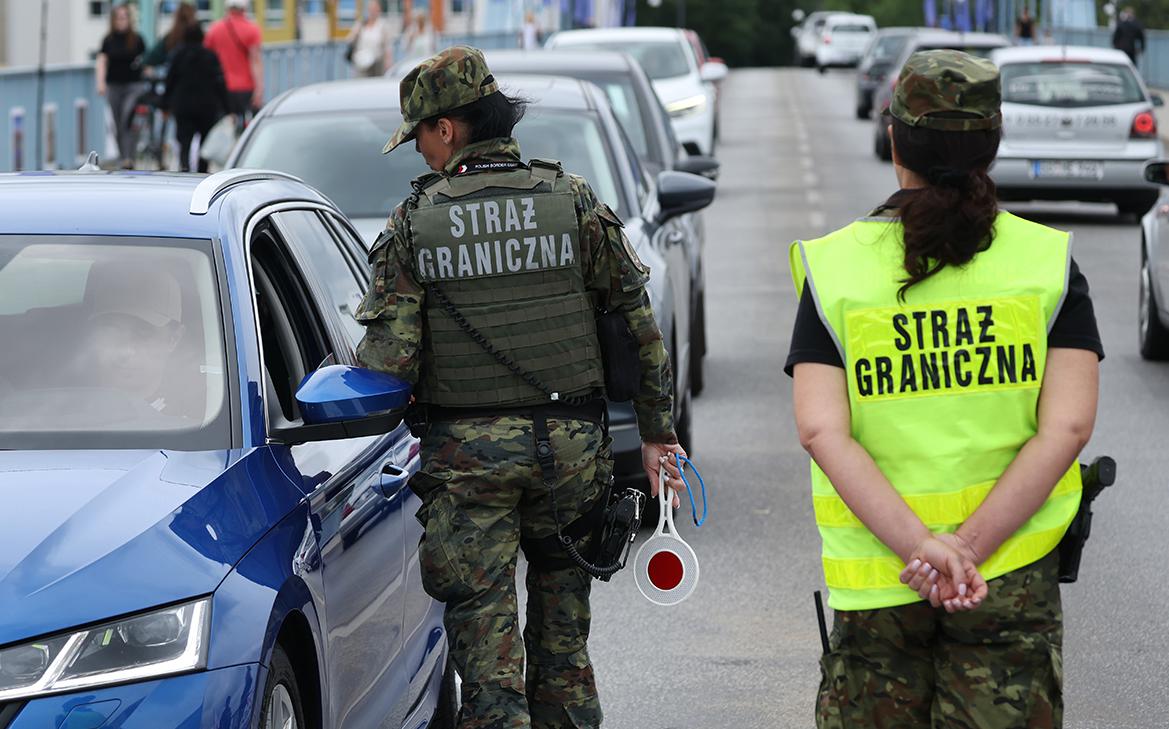 Rzeczpospolita узнала, что Польша оставила без убежища 90% россиян