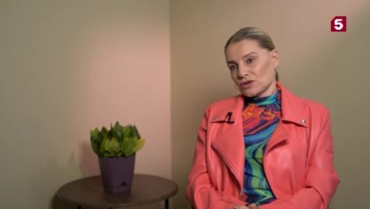 Светская хроника 01.08.2025 смотреть онлайн