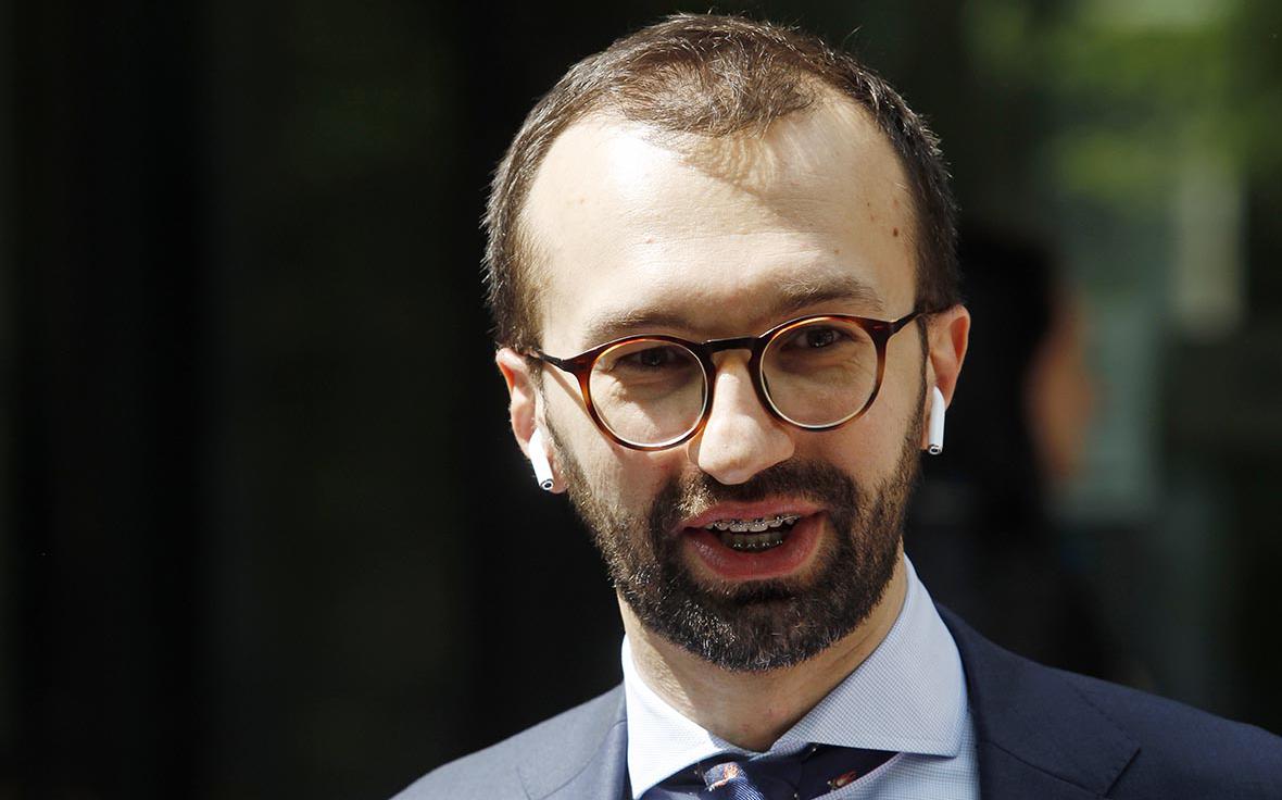 Лещенко объяснил сообщения об увольнении из офиса президента Украины