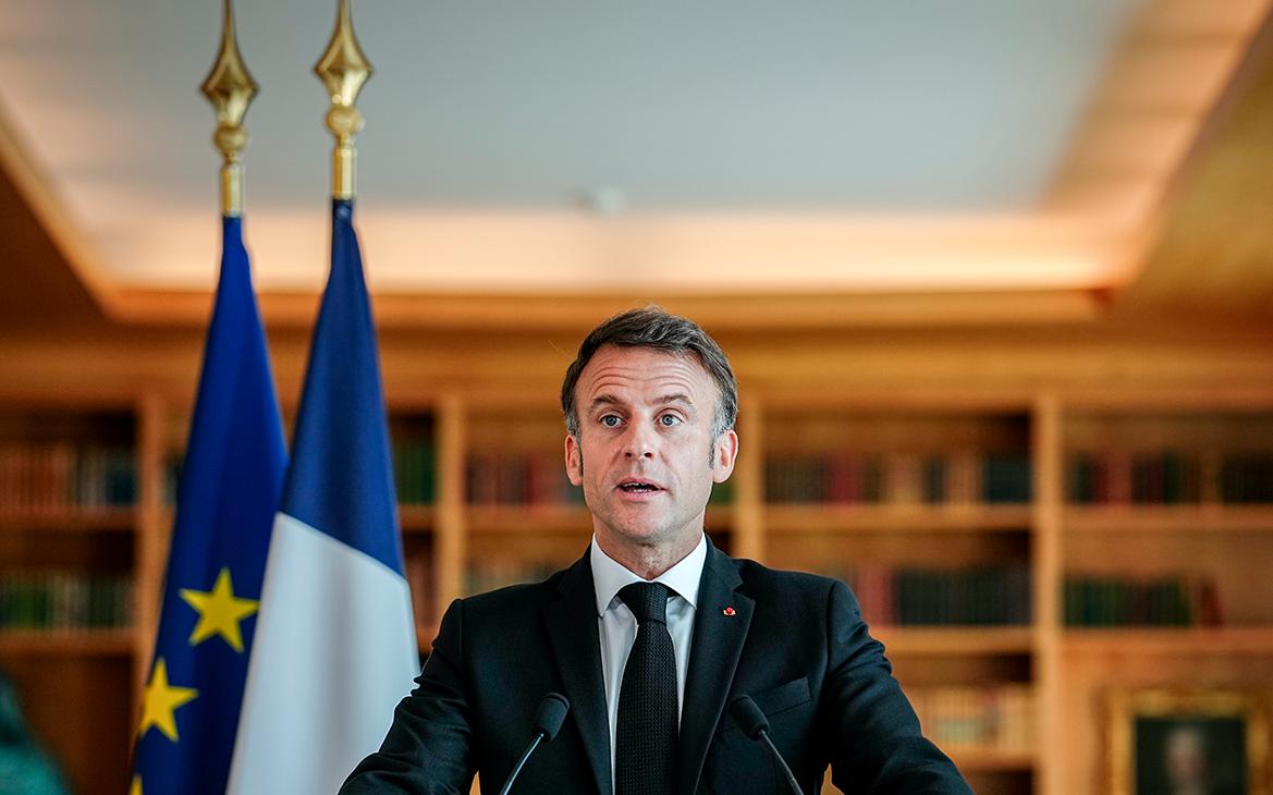 Макрон заявил об ошибках в связи с «чрезмерной самоуверенностью»