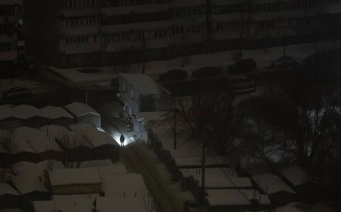 Шесть регионов Украины частично обесточены