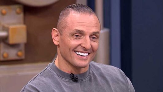 Секрет на миллион Аскольд Запашный 25.10.2025 смотреть онлайн