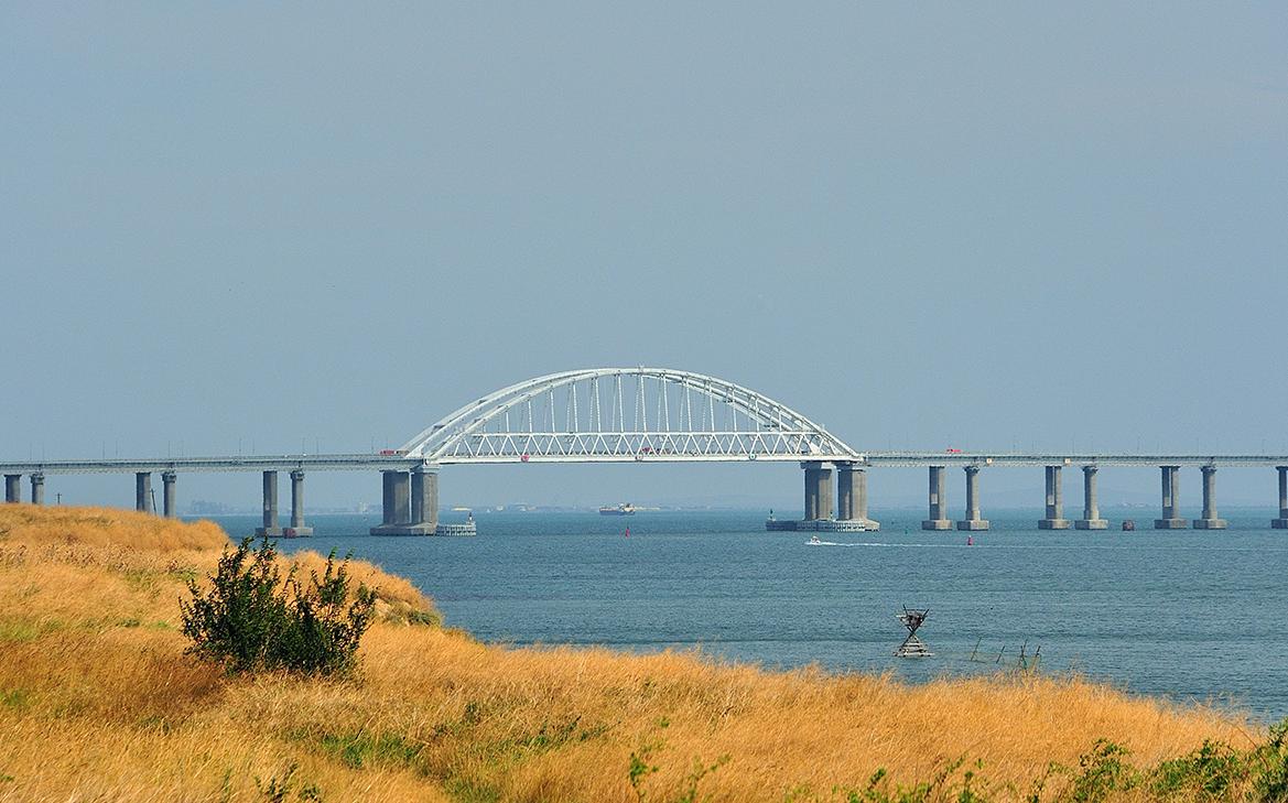 Власти запретят проезд электрокаров по Крымскому мосту со стороны Кубани