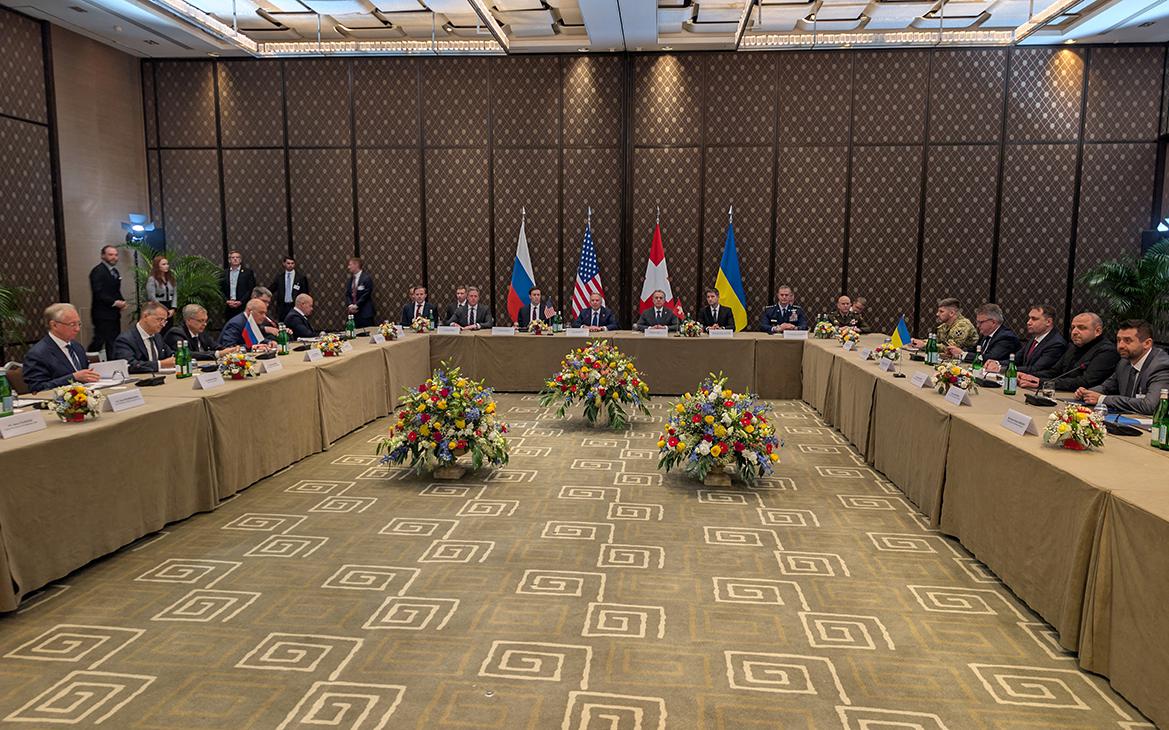 Telegraph рассказала об опасениях украинской делегации из-за Мединского