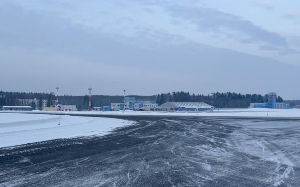 Аэропорт Калуги закрыли для полетов