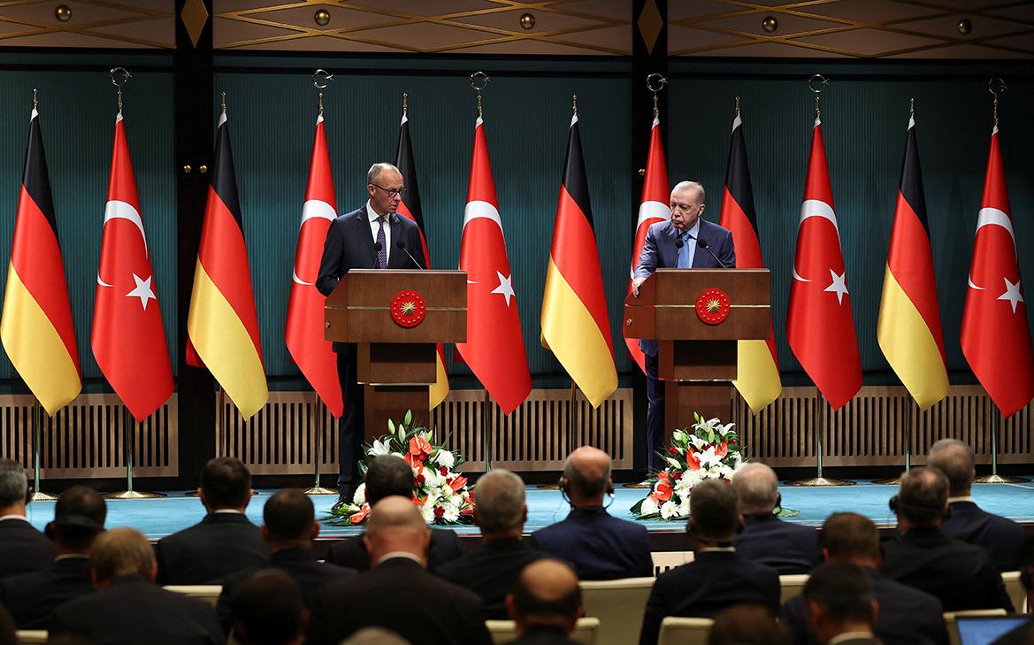 Мерц и Эрдоган публично поспорили о войне в секторе Газа