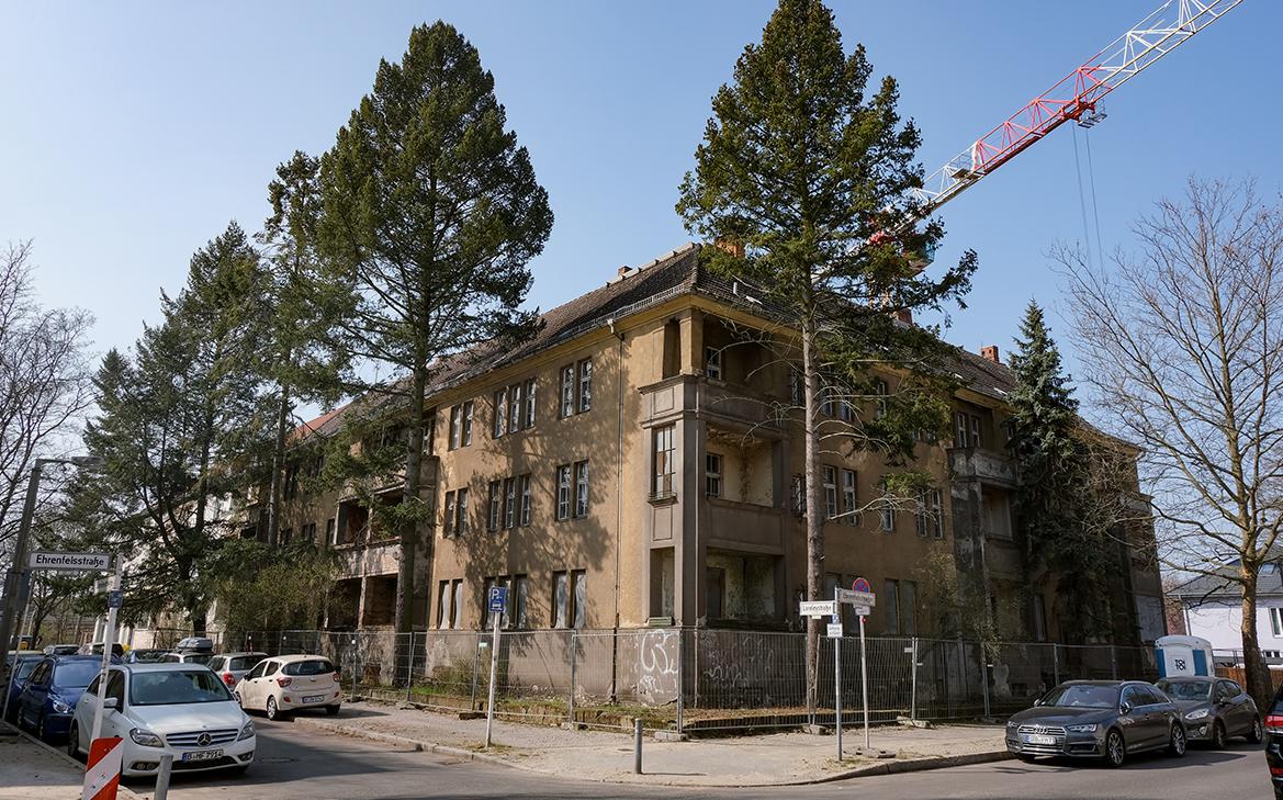 AFP рассказало о попавших в бюрократический тупик домах России в Берлине