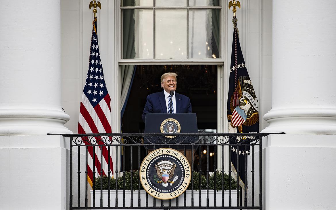 Белый дом фразой про жертву и охотника поздравил Трампа с праздником