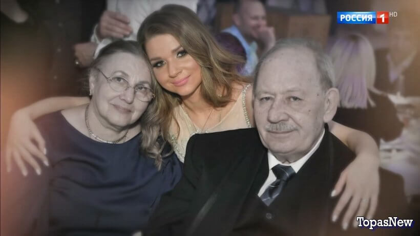 Малахов 22.10.25 тайны Тарховы смотреть онлайн