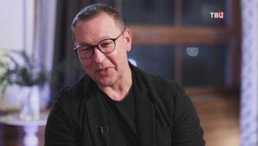 10 самых Лысые звёзды 18.12.2025 смотреть онлайн