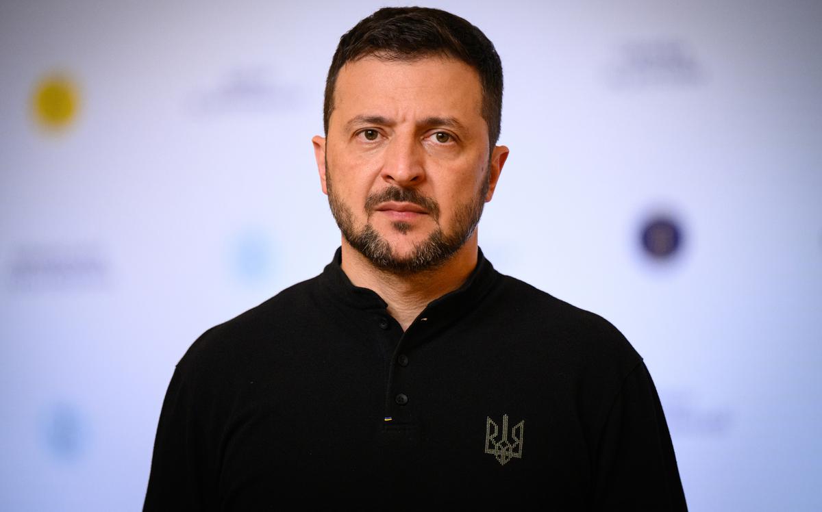 Reuters узнал, что Зеленский отказался вывести войска из Донбасса смотреть онлайн