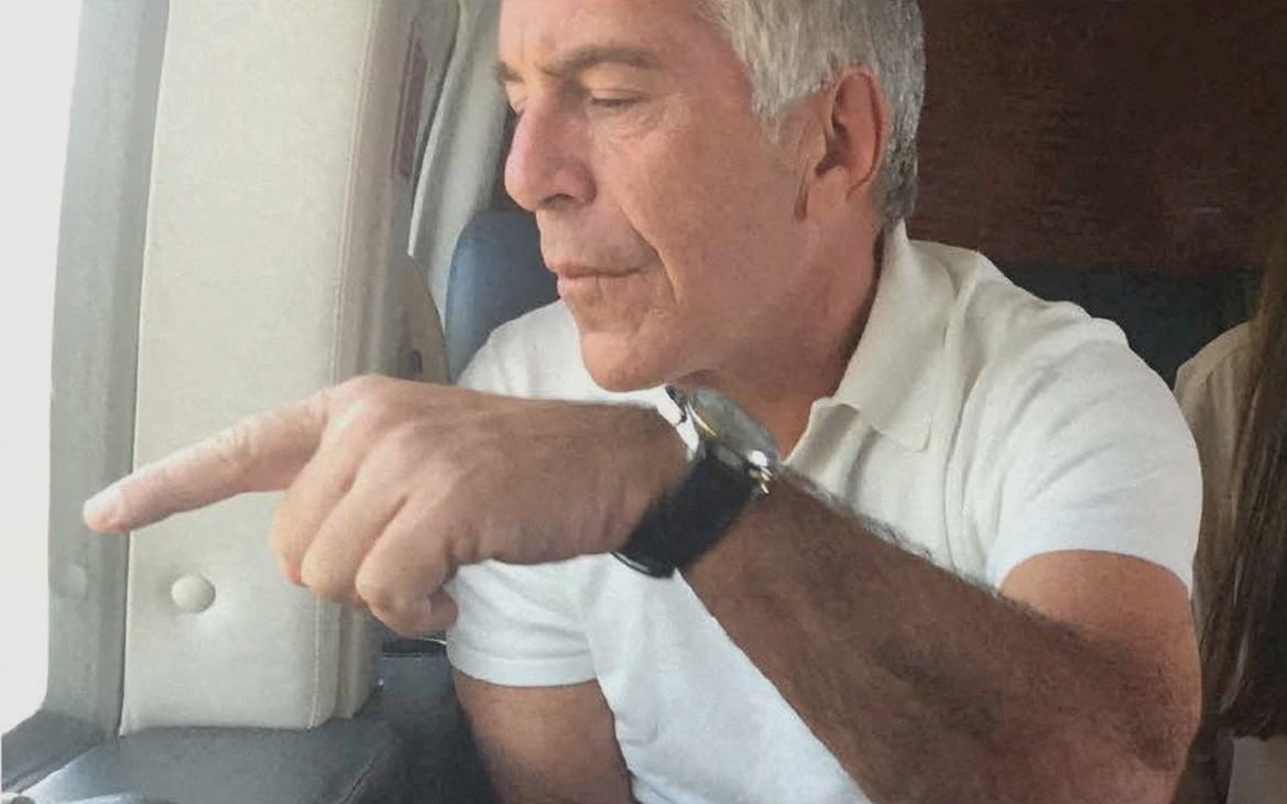 От Мика Джаггера до Фиделя Кастро: 300 имен из дела Эпштейна