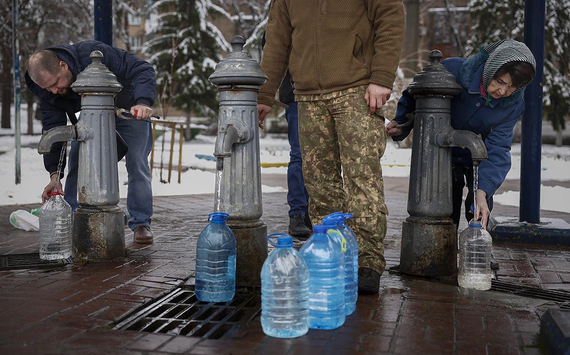В Киеве и области около 600 тыс. потребителей остались без света