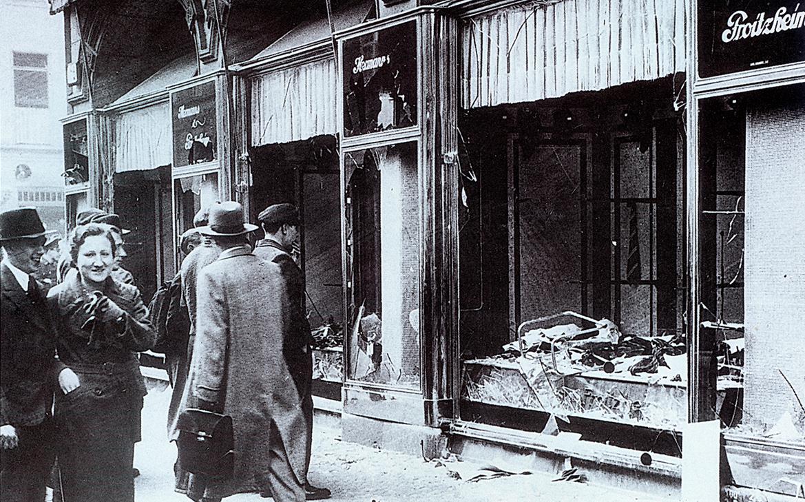 В Австрии акцию памяти жертв еврейских погромов прервала речь Гитлера