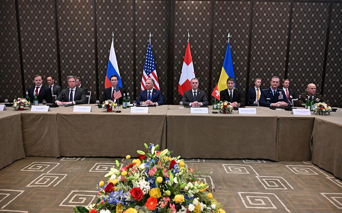 «РИА Новости» узнало, на каких языках идут переговоры в Женеве