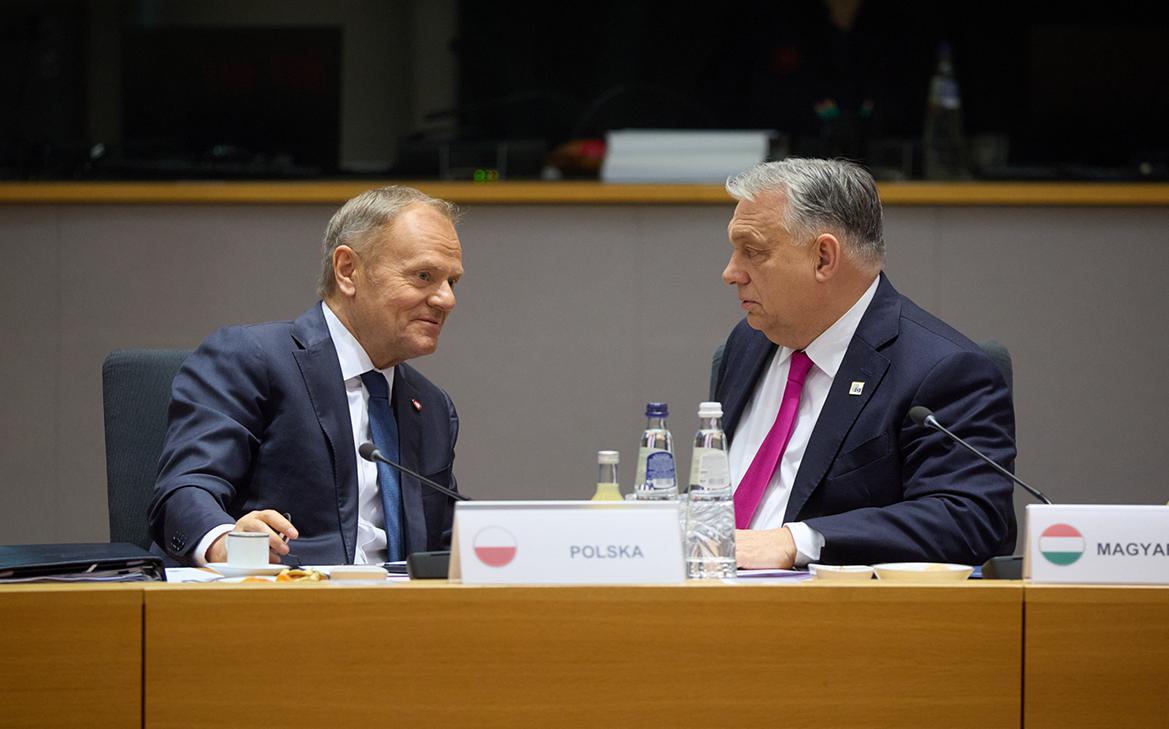 Орбан и Туск поспорили из-за помощи Украине