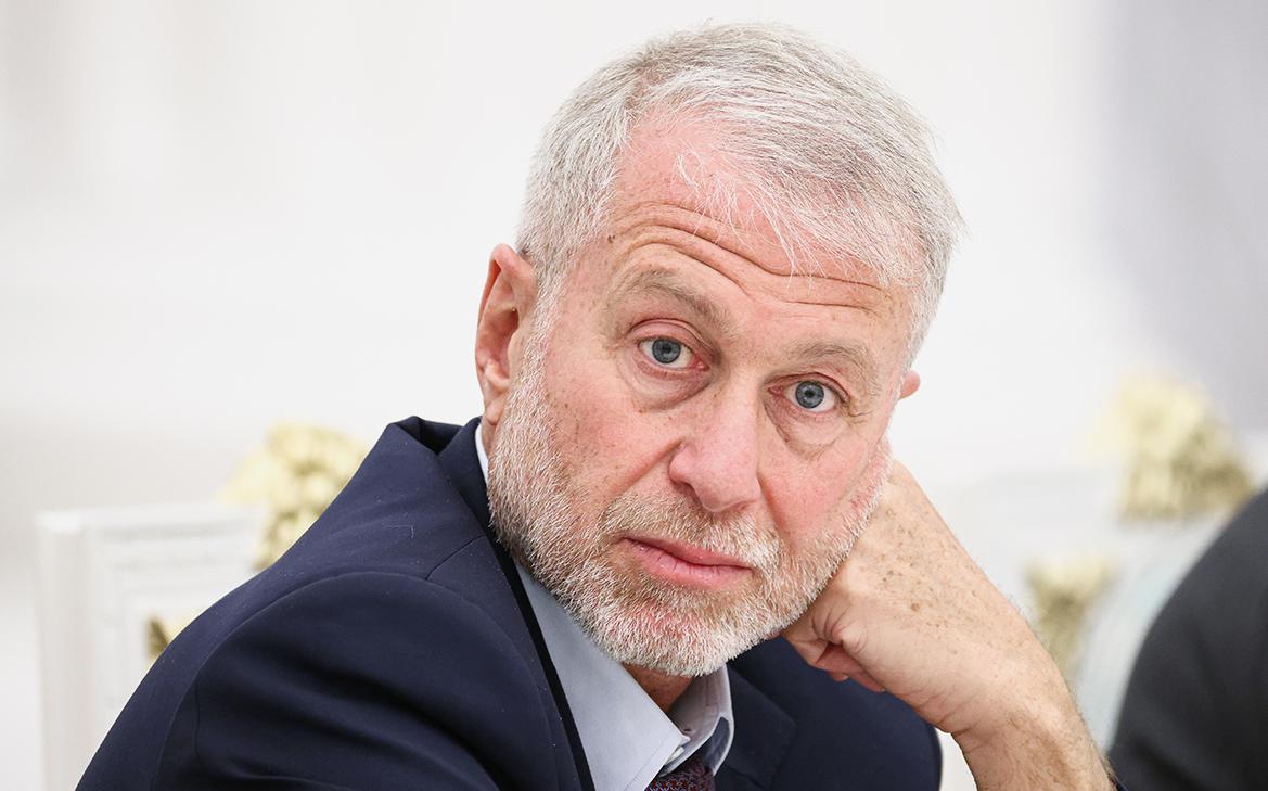 Абрамовичу разрешили выдвинуть против властей Джерси обвинения в заговоре