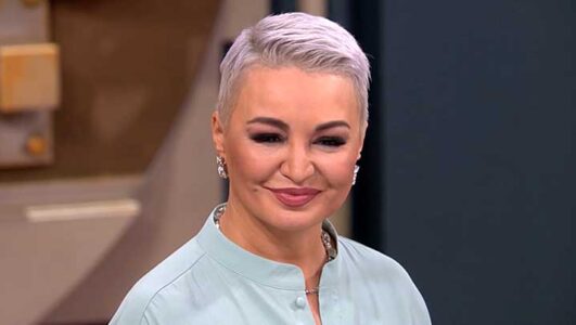 Секрет на миллион Катя Лель 01.11.2025 смотреть онлайн