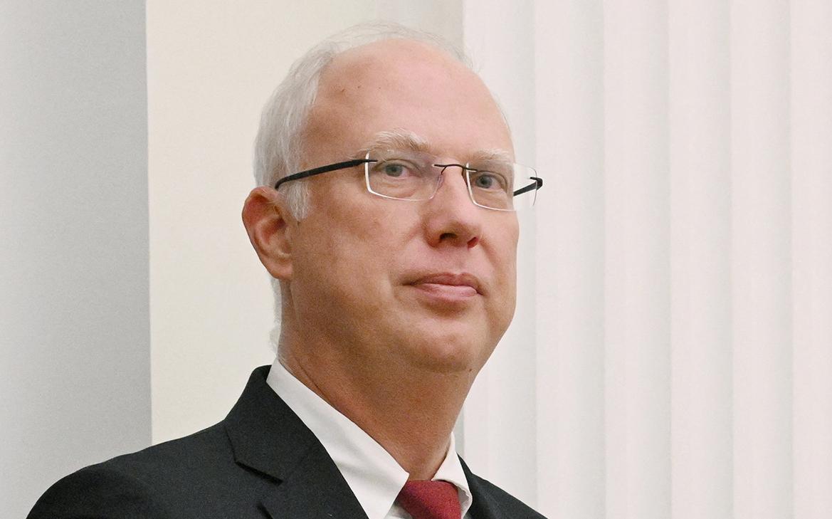 Дмитриев поддержал Трампа, назвавшего NYT угрозой нацбезопасности