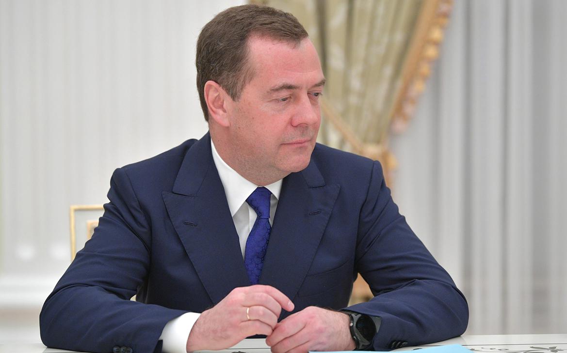 Медведев словом «отрезвление» оценил миротворческие заявления лидеров ЕС