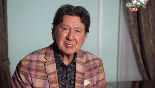 Легенды эстрады Миг удачи 30.12.2025 смотреть онлайн