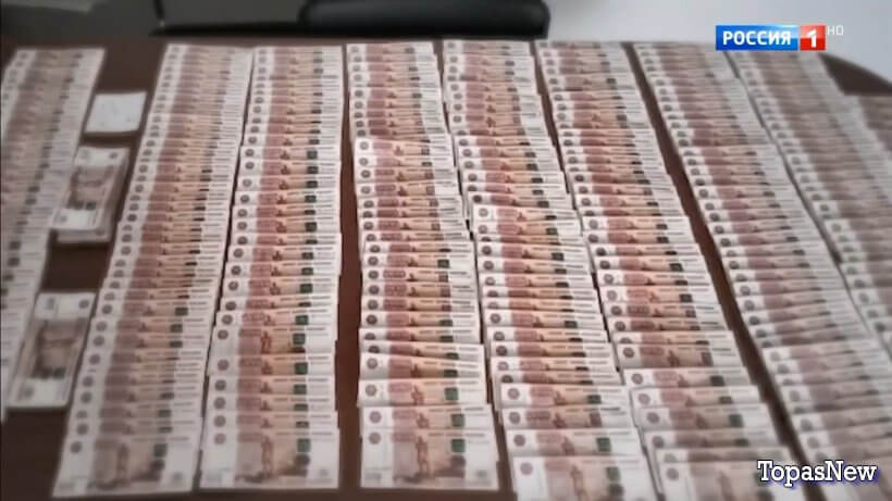 Малахов 27.10.25 Чиновник украл 2 млрд смотреть онлайн