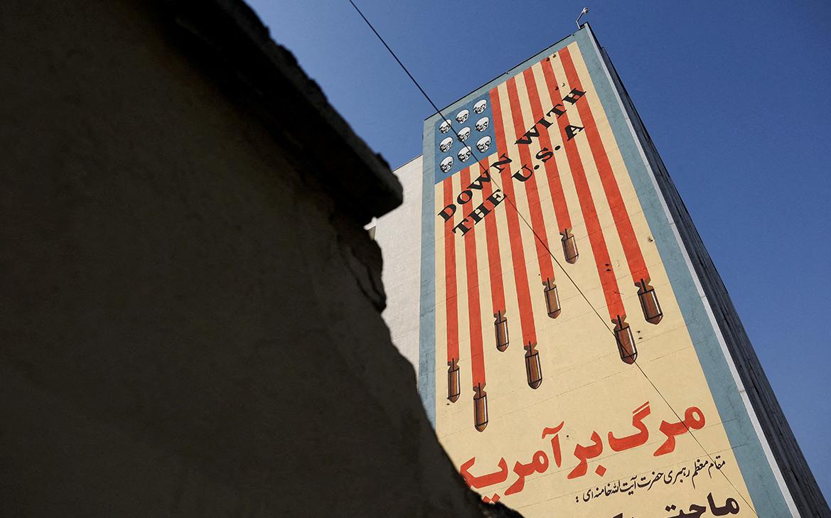 Бывший агент ЦРУ заявил о возможном ударе США по Ирану в ближайшие дни