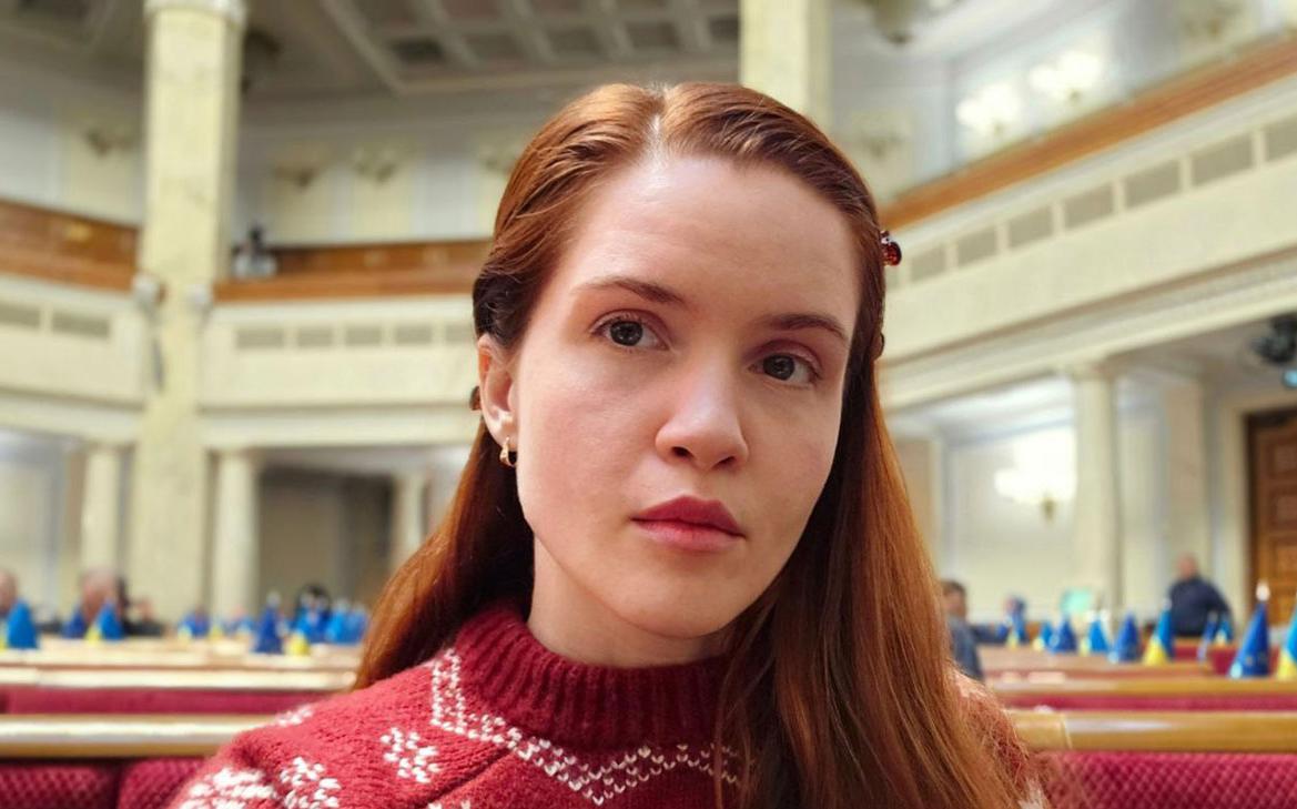 Верховная Рада поддержали исключение депутата Безуглой с заседаний