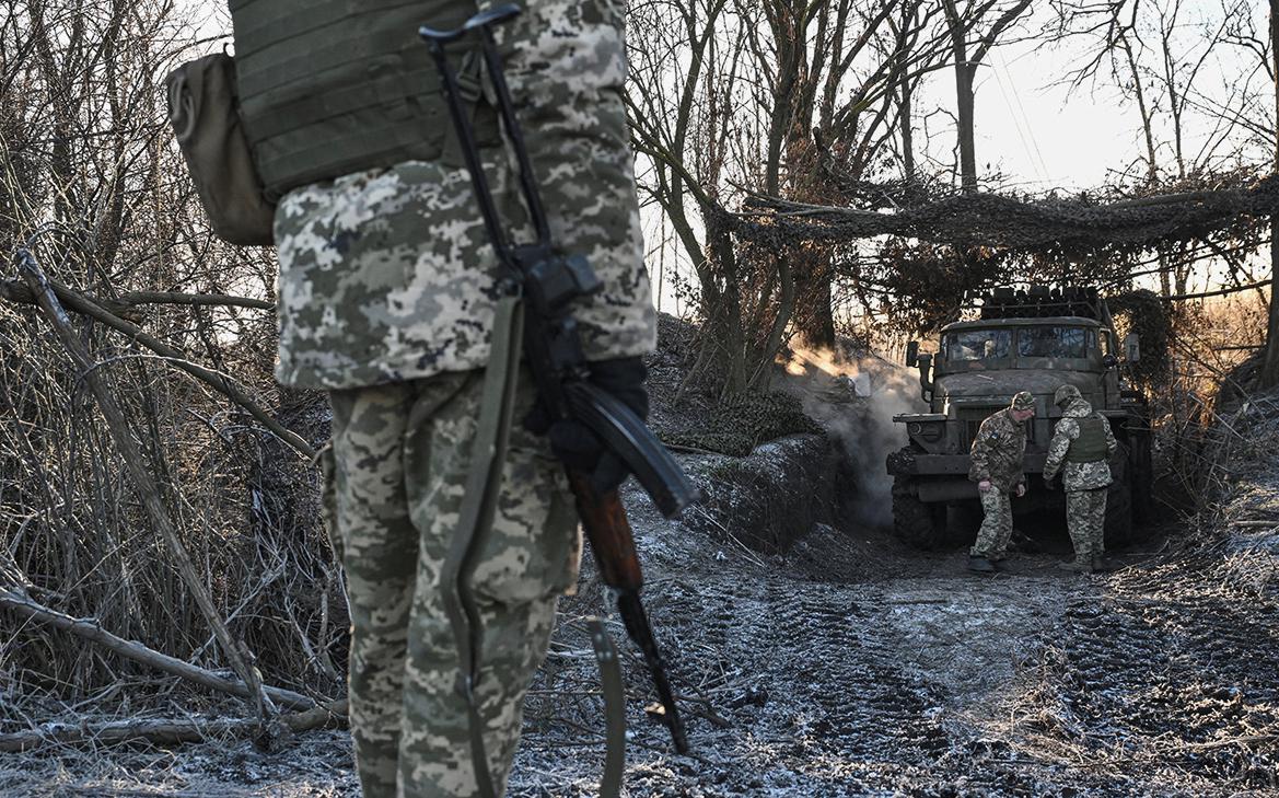 Зеленский назвал условие для отмены военного положения на Украине