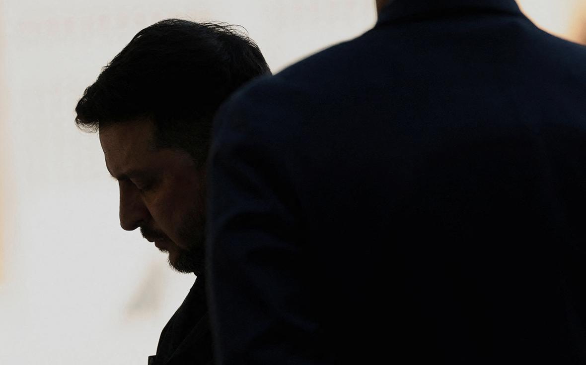 Зеленский согласился вынести на референдум вопрос о войсках в Донбассе