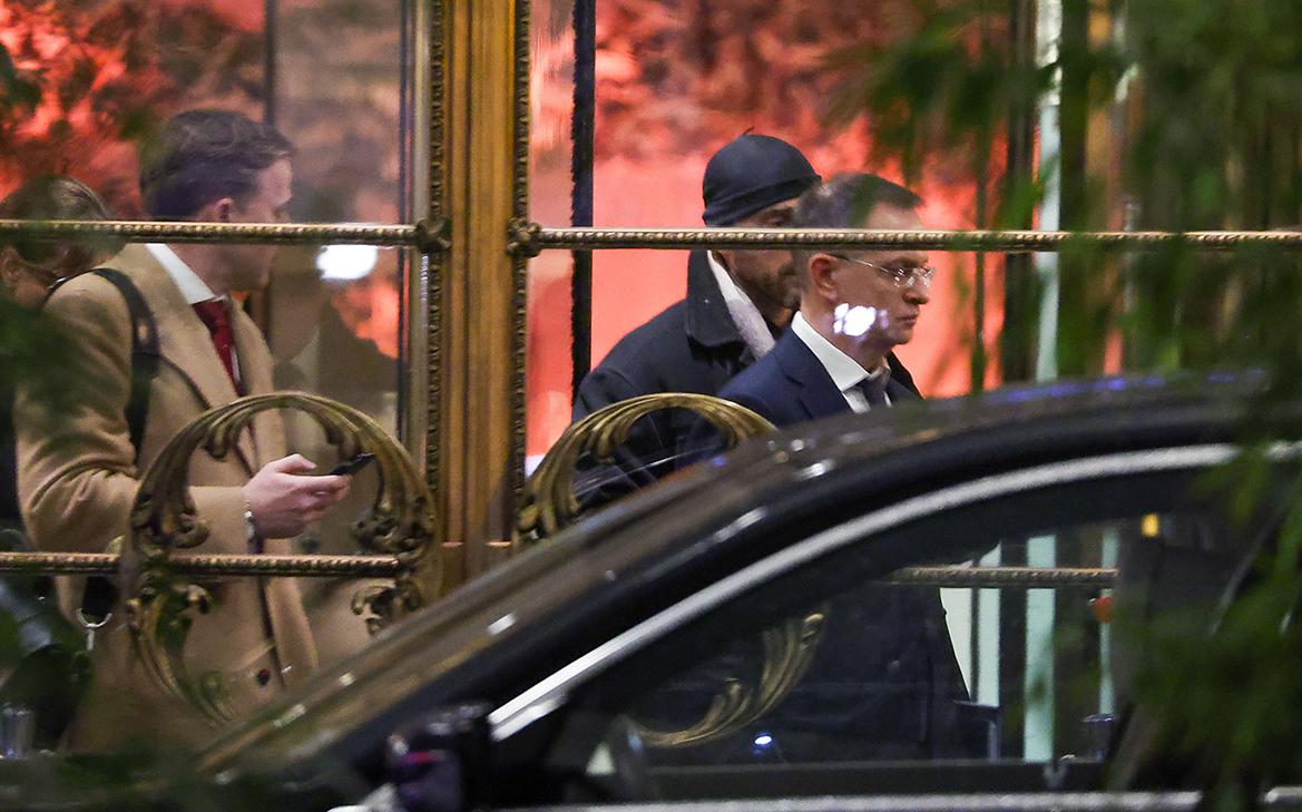 Российская делегация покинула отель, в котором прошли переговоры. Видео