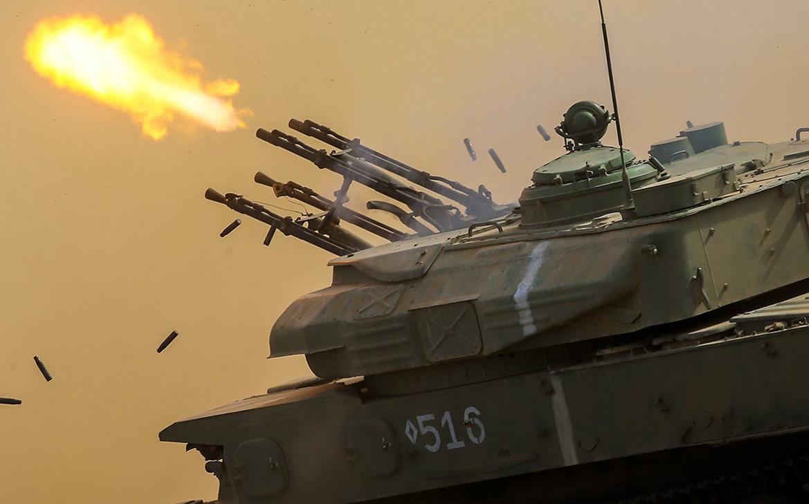 На подлете к Москве менее чем за час сбили восемь дронов