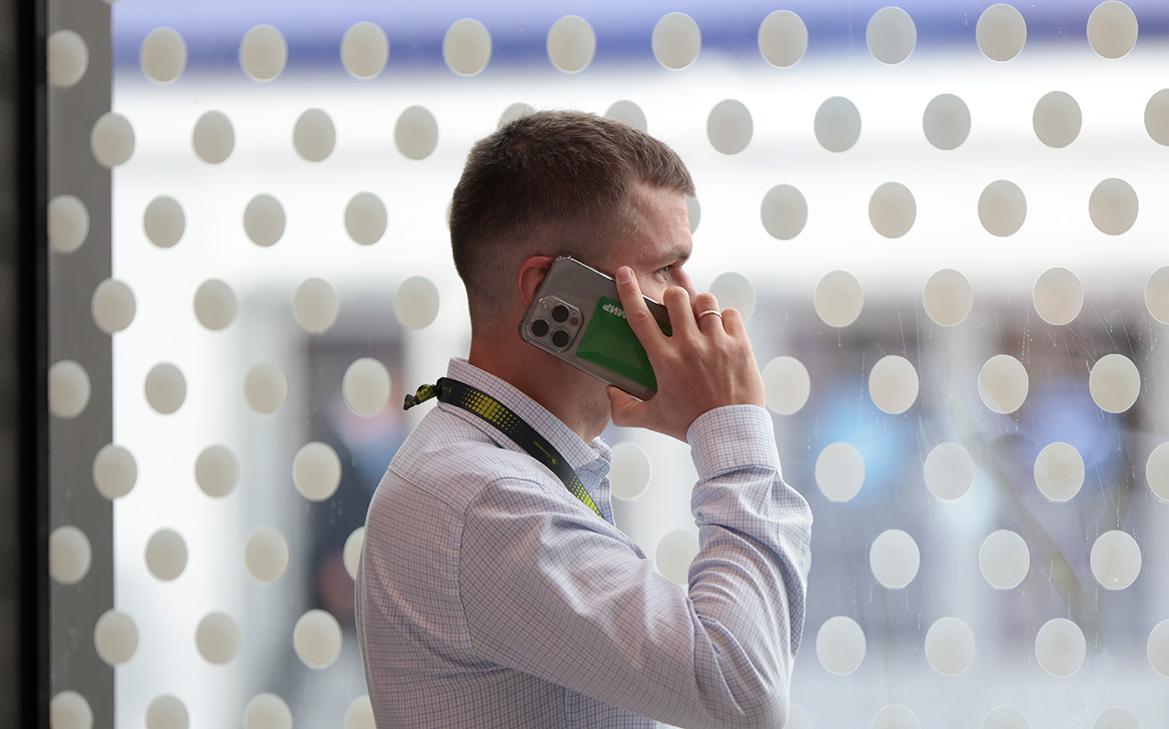 Звонившие из Финляндии в Россию заявили о посторонних голосах на линии